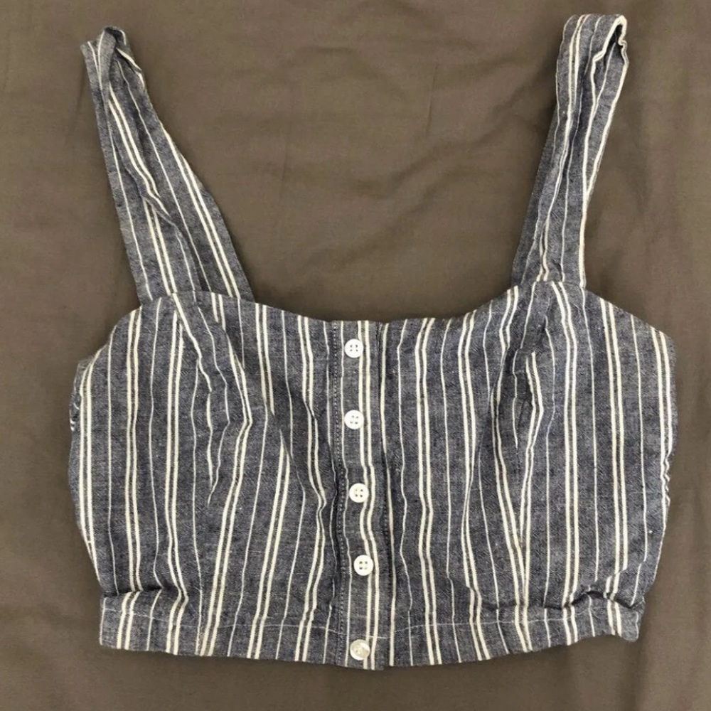 Gingham crop top- M